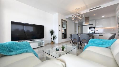 SUNSET WAVES elegant apartment