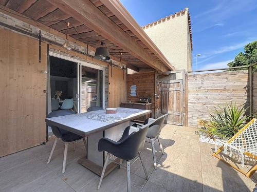 Modern Maisonette