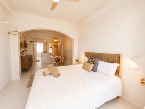 Surf House 6