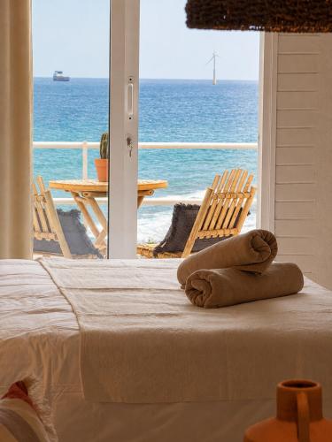 Surf House 6