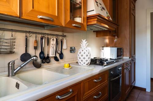 Lorenzo Guest House - Bright near Roma Center