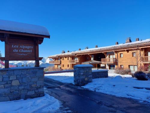 Résidence L'iseran - Spacieux 4 pièces, pieds des pistes, résidence haut de gamme avec piscine, vue splendide sur le Mont Blanc et terrasse Ouest. MAE-8921