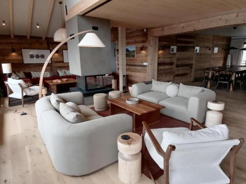 Chalets De La Grande Ourse - Sublime Chalet 16 personnes avec sauna & Jacuzzi ! MAE-8951