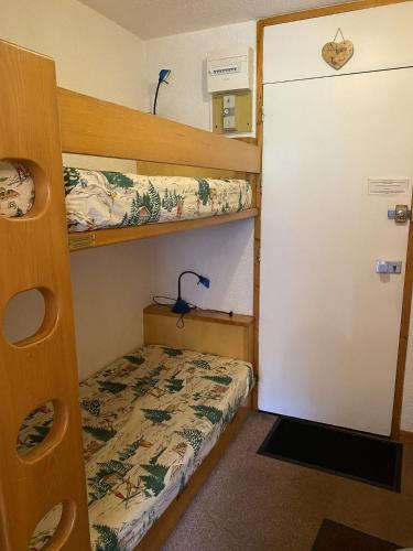 Résidence Le Genevrier - Studio pour 4 personnes en plein centre de Méribel dans une résidence calme MAE-7141
