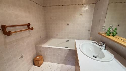 Résidence Les Myosotis - Très bel appartement 4 pièces 8 personnes situé sur Méribel quartier du Belvédère, proche des pistes MAE-0571