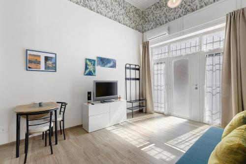 Chicco & Mirka Loft in Rome Metro A