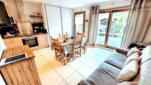 Résidence Grange Du Chery Ii - Chaleureux duplex avec terrasse et vue – 3 pièces, MAE-1151