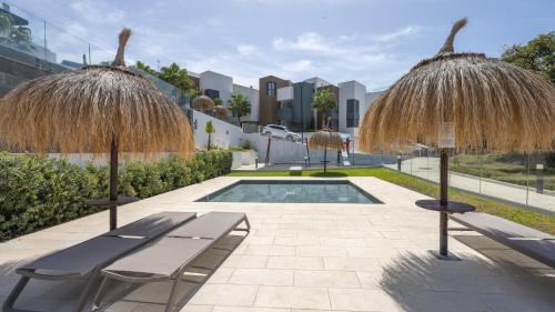 Artola Palm House