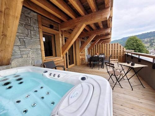 Résidence PremiÈre Loge - Appartement récent, belle piece de vie, jacuzzi avec vue MAE-3441