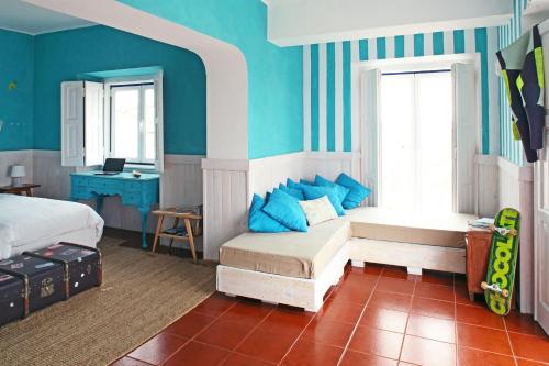 Chill in Ericeira Surf House