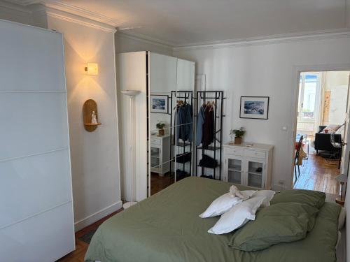 Charmant appartement quartier Trudaine-Martyrs calme et lumineux