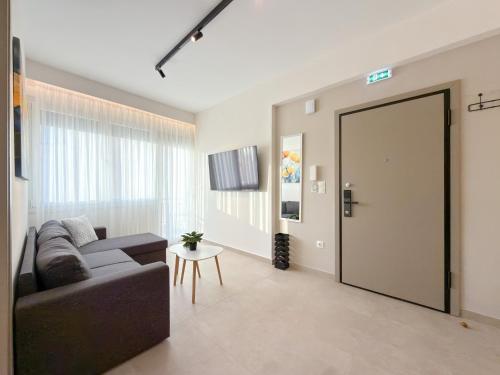 Luxury Downtown Apartment E5
