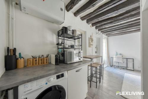 Cozy studio close to Luxembourg Gardens Paris 7