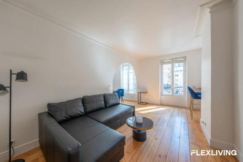 1BR flat Passy district near Eiffel Paris 16è