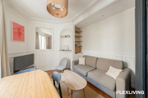 Cozy T2 at the Foot of Montmartre Paris 9th