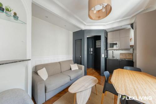 Cozy T2 at the Foot of Montmartre Paris 9th