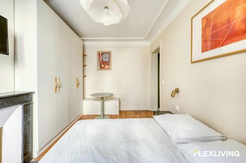 Cozy Studio Near Montmartre and Metro Paris 18th