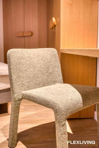 High-end 1BR in the heart of the 9th Elegant & quiet