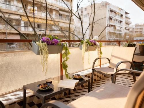 Elegant Spacious Apartment with Private Balcony