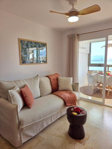 Emerald Levante - Panoramic Sea View Apartment