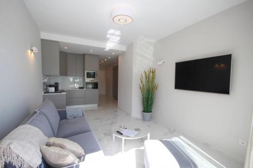 Luxury Apartments in first beach line with pool