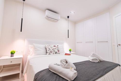 Apartment in beachfront complex in El Duque area, Costa Adeje