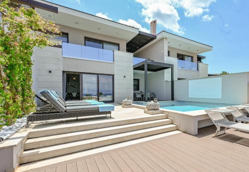 Luxury Villa Prova 2