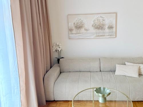 2BR Apartment - City Center
