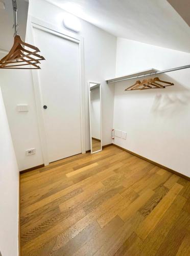 Modern Design Apartment - Near Metro & City Center