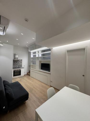 Modern Design Apartment - Near Metro & City Center