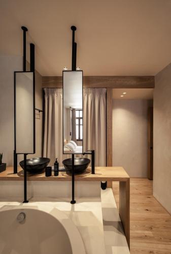 M Suites