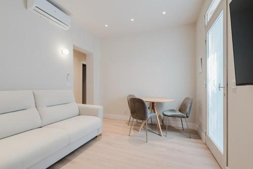Alcalá Urban Home 2BR for 5 pax