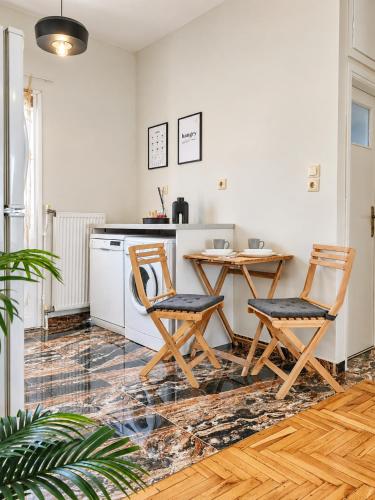 Funky Boho Kallithea Loft