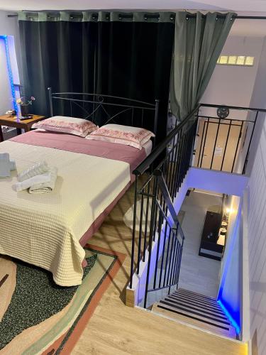 Chic & Cozy Apartment in Gazi, Athens