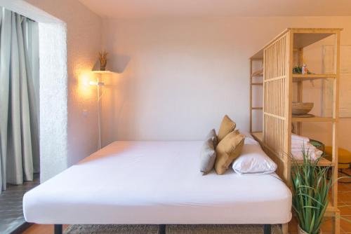 WELCS ESTUDIO 443 EMP frente al mar