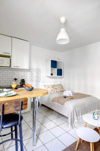 BnBNova - Cozy Stay Near Eiffel Tower & Invalides & Seine