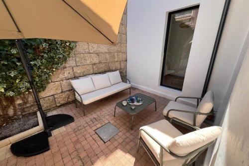 Renovated house in Arcachon center with patio