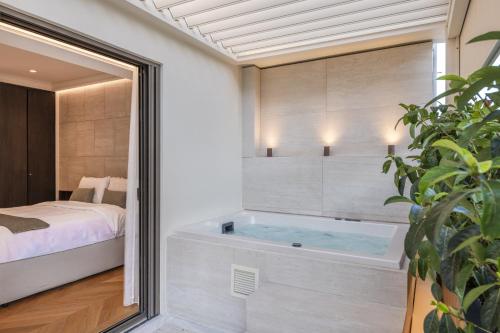 Acropolis Luxury Penthouse with Private Jacuzzi