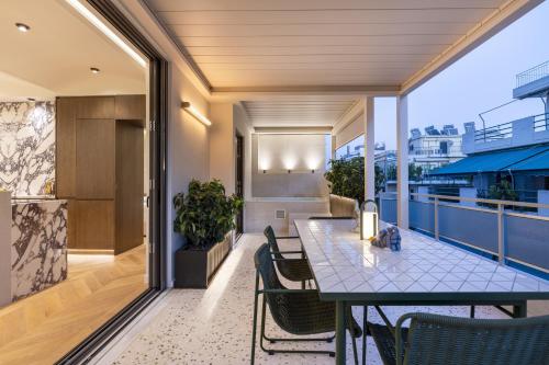 Acropolis Luxury Penthouse with Private Jacuzzi