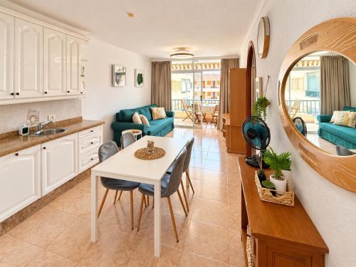 Tenerifeopenhome bright penthouse on the beach Los Cristianos