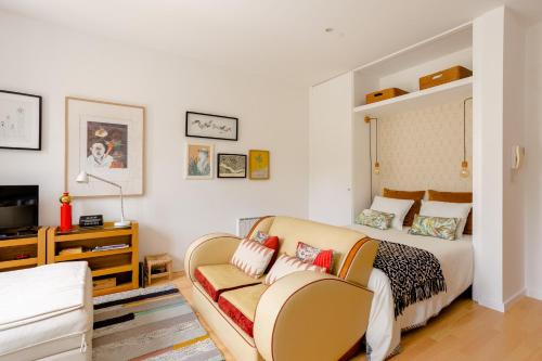 Sunny Priorado - Vintage Studio