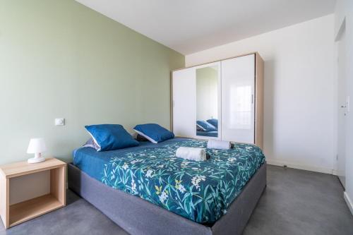 Vue Garonne Balcon Parking privé T2 lumineux