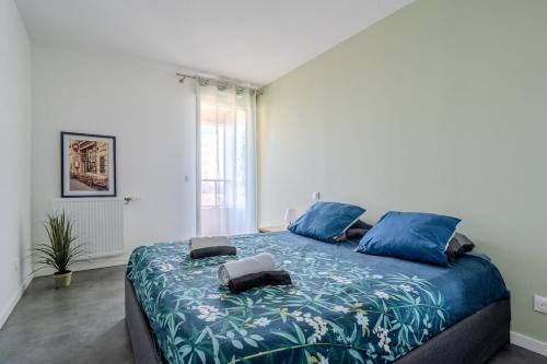 Vue Garonne Balcon Parking privé T2 lumineux