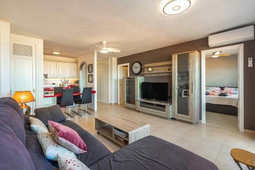 Top floor view apartment by AltamarHomes