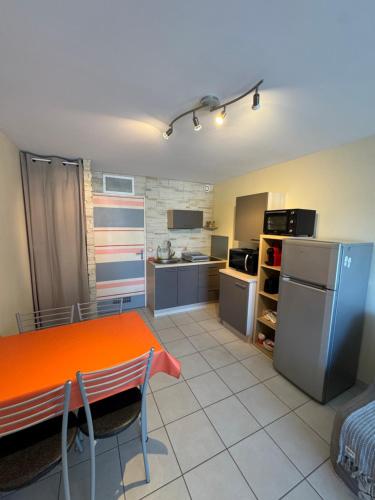 Appart 27m2 avec Clim, terrasse - 6 pers - 2 piscines