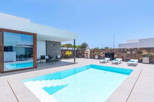 Villa Malvasia Sol by Villa Plus