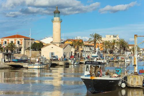 Entre mer et lac Port Camargue