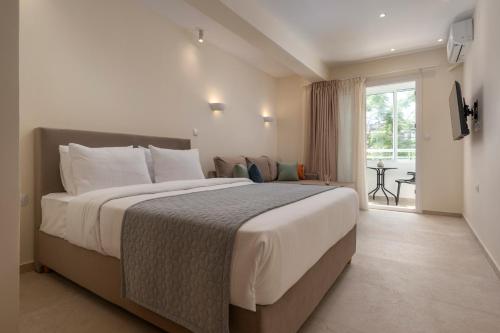 Xenios Suites, Modern City Center Living