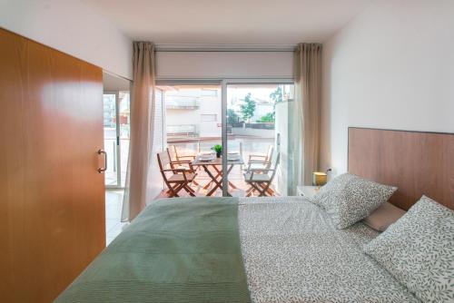 WELCS APARTAMENTO 446 EMP con piscina comunitaria