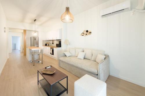 Ambient Living Koukaki 2BR Near Acropolis